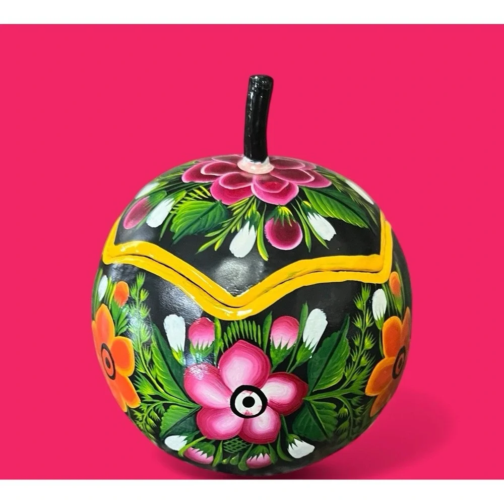 Gourd Trinket Box Bright‎ Hand Painted Handmade Floral Flowers Folk Art Mexican